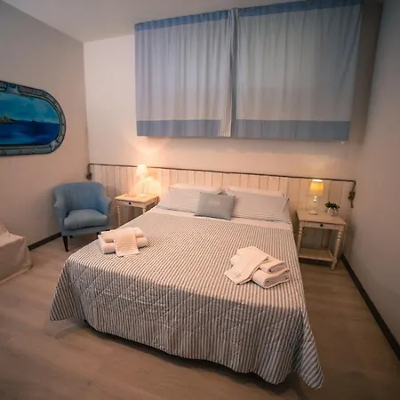 לינה וארוחת בוקר Sottocoperta 3*